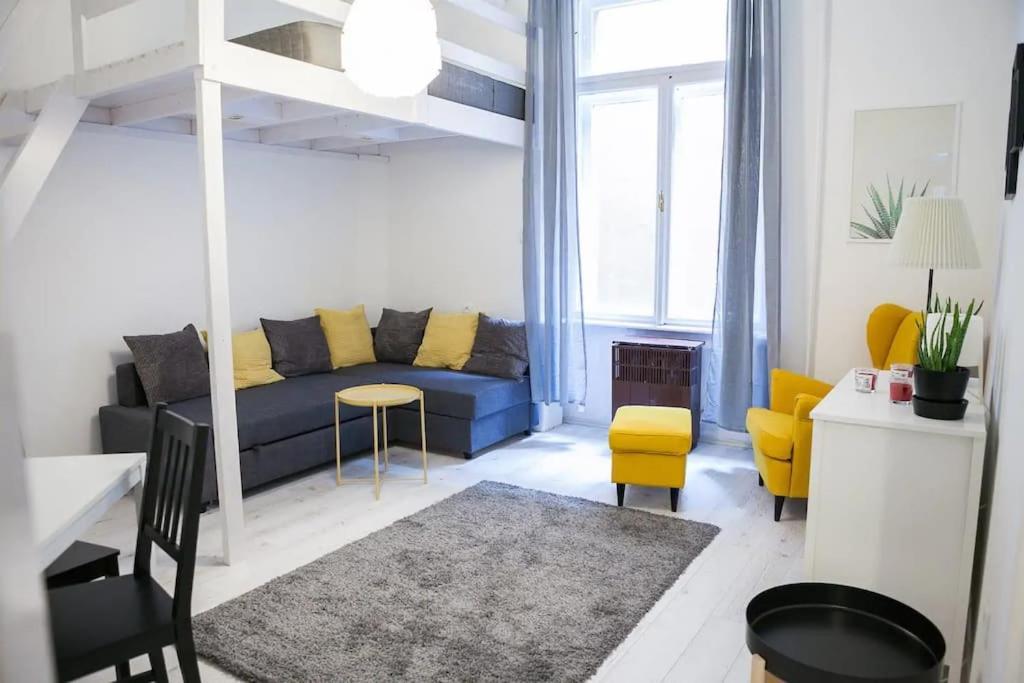 Central 30M2 A/C Apartment, 3 Min From Ny Cafe Budapest Kültér fotó